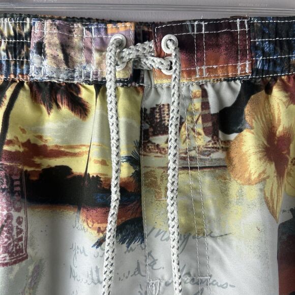 Caribbean Joe Graphic Hawaii Print Swim Trunks Size Large - Picture 4 of 7